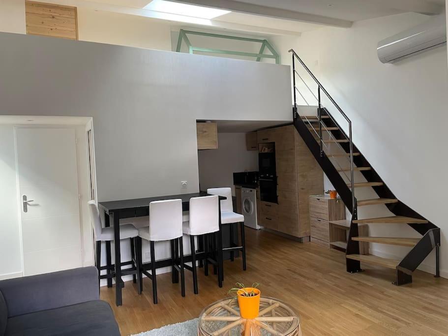 Appartement Atypique Et Fraichement Renove Saint-Vallier  外观 照片